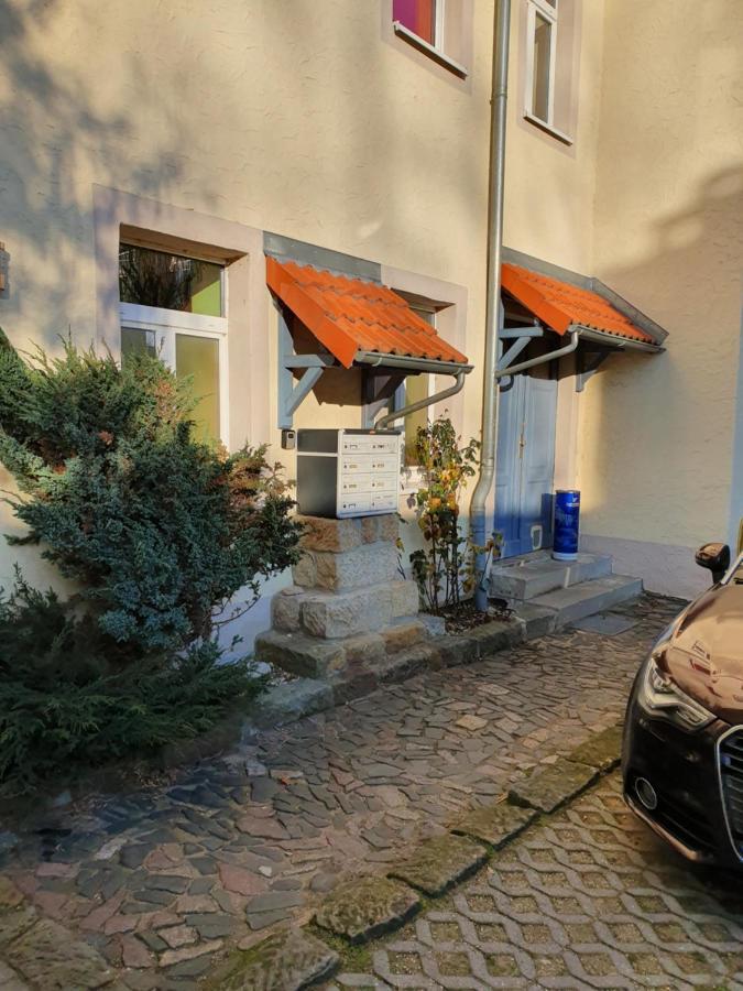 Ferienwohnung Oder Studio Dresden-Neustadt Inkl Parkplatz Mit Balkon Oder Terrasse Luaran gambar