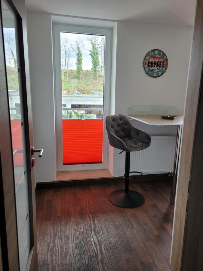 Ferienwohnung Oder Studio Dresden-Neustadt Inkl Parkplatz Mit Balkon Oder Terrasse Luaran gambar